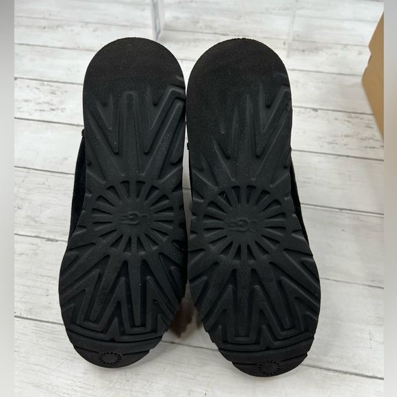 UGG Women’s Size 9 ‘Kristin’ Black Suede Boots - Picture 9 of 13